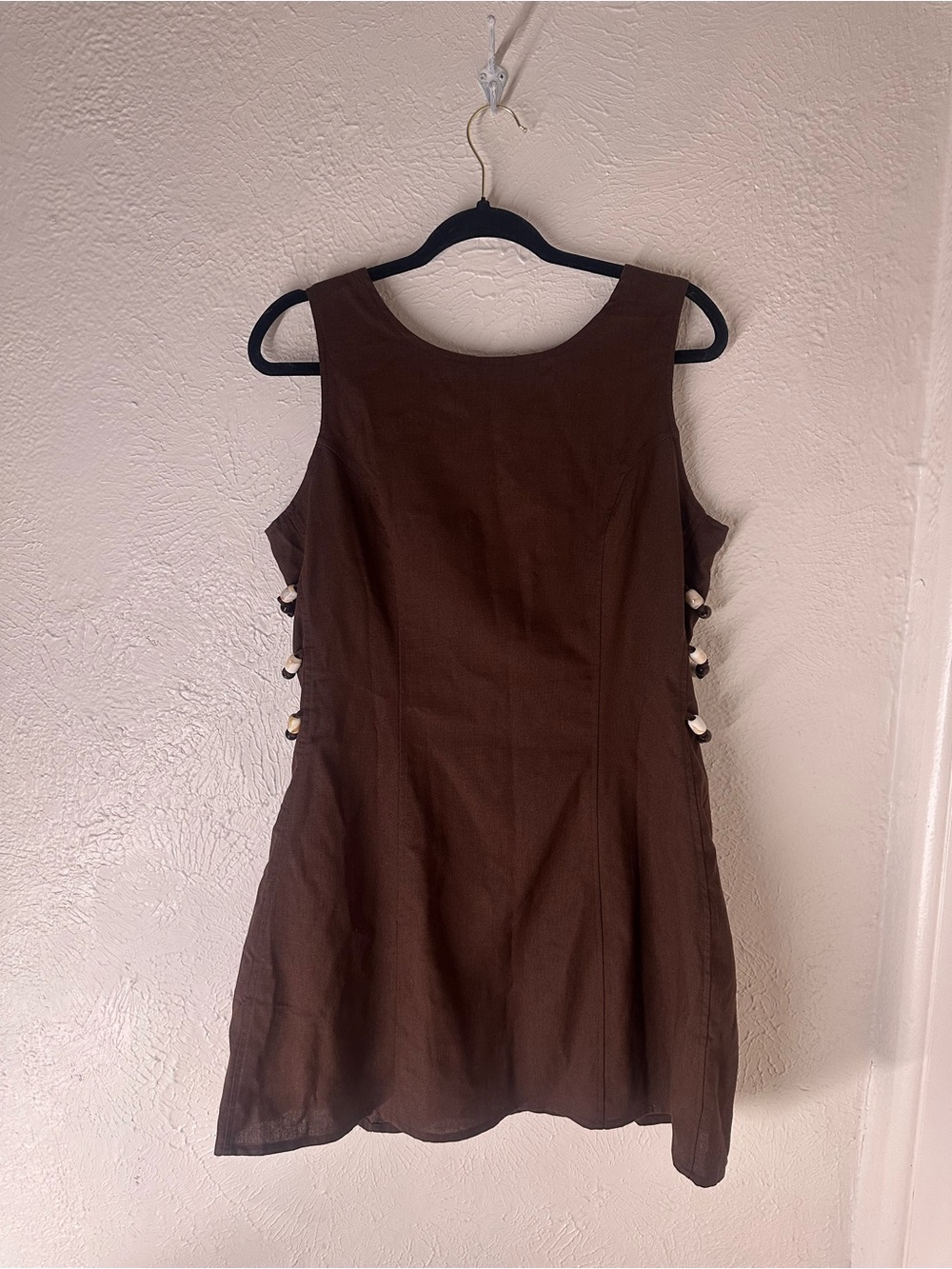 Sleeveless Brown Mini Dress with Side Button Accents